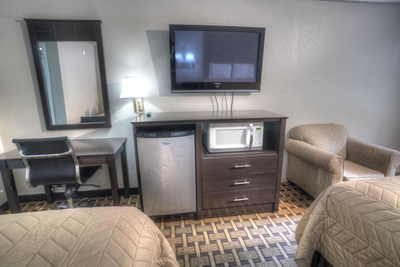 Amerivu Inn & Suites - Helen - Downtown 외부 사진