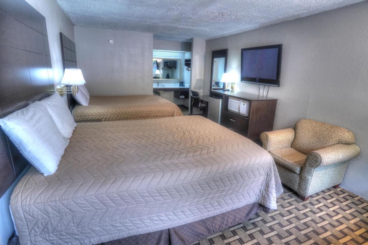 Amerivu Inn & Suites - Helen - Downtown 외부 사진