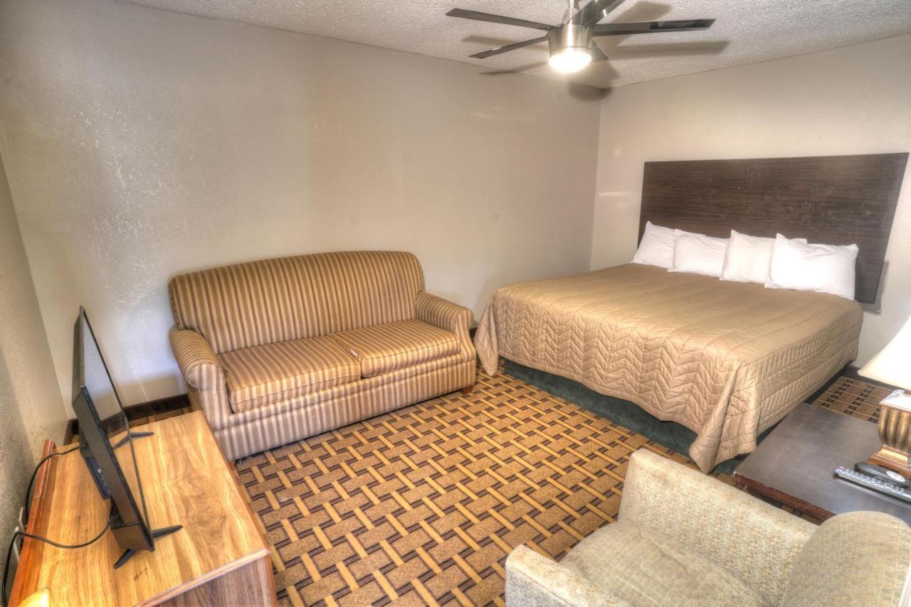 Amerivu Inn & Suites - Helen - Downtown 외부 사진