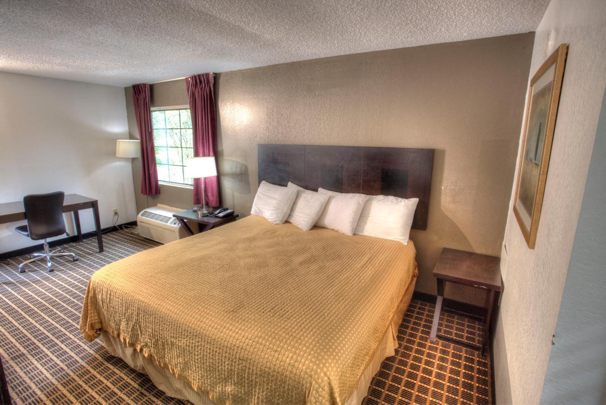 Amerivu Inn & Suites - Helen - Downtown 외부 사진