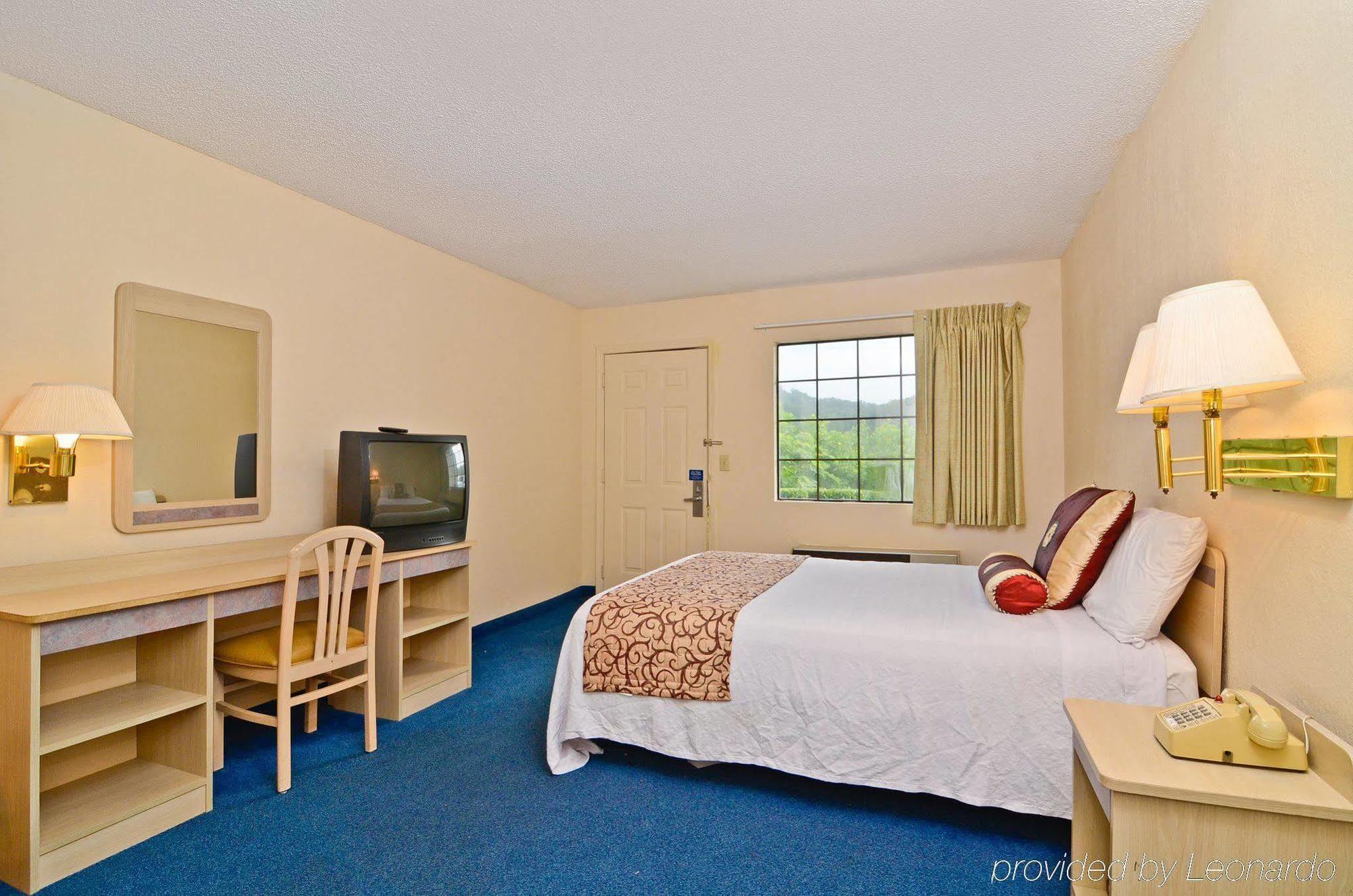 Amerivu Inn & Suites - Helen - Downtown 객실 사진